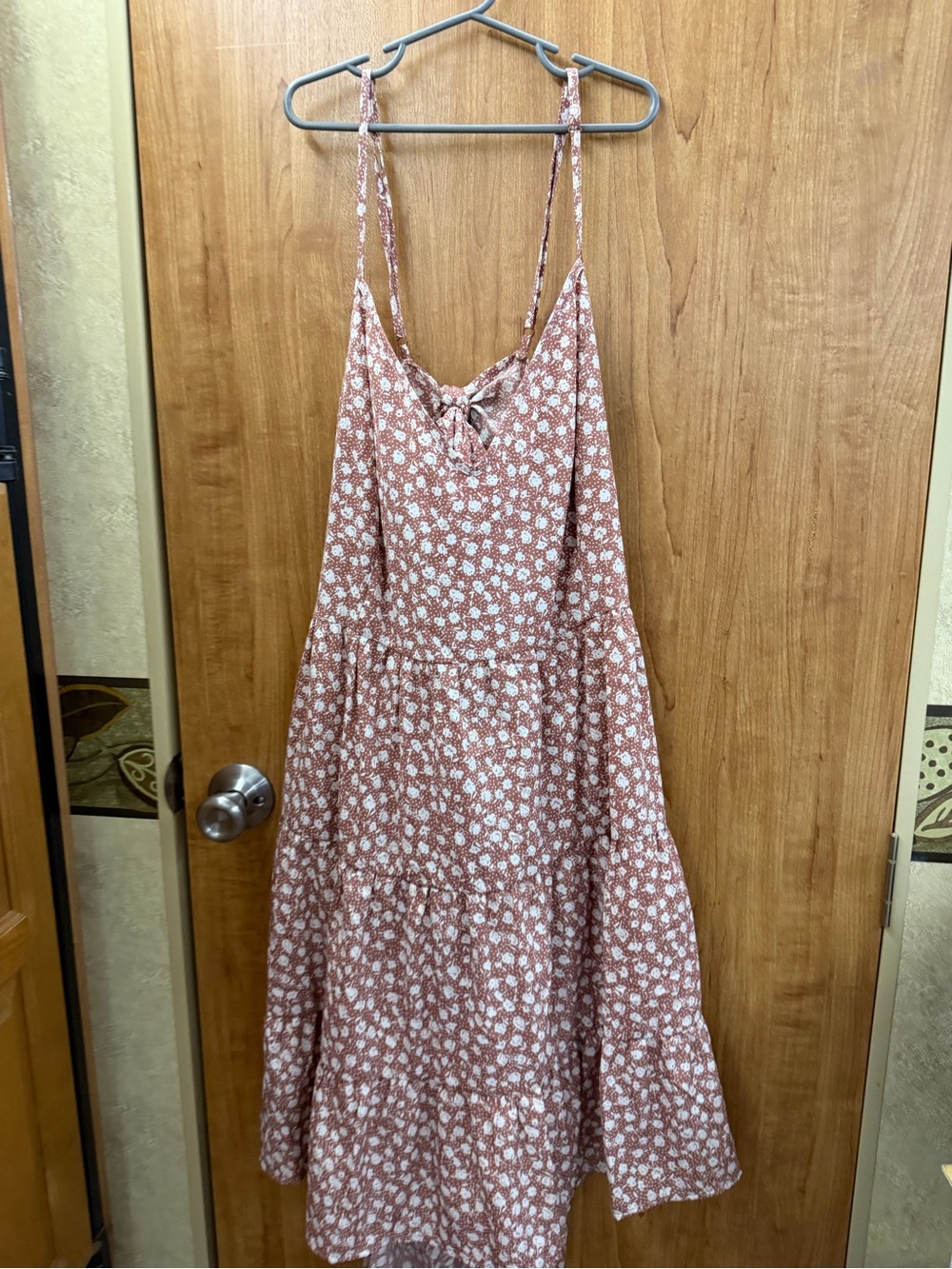 Women's Floral Rust Tie-Front Midi Dress